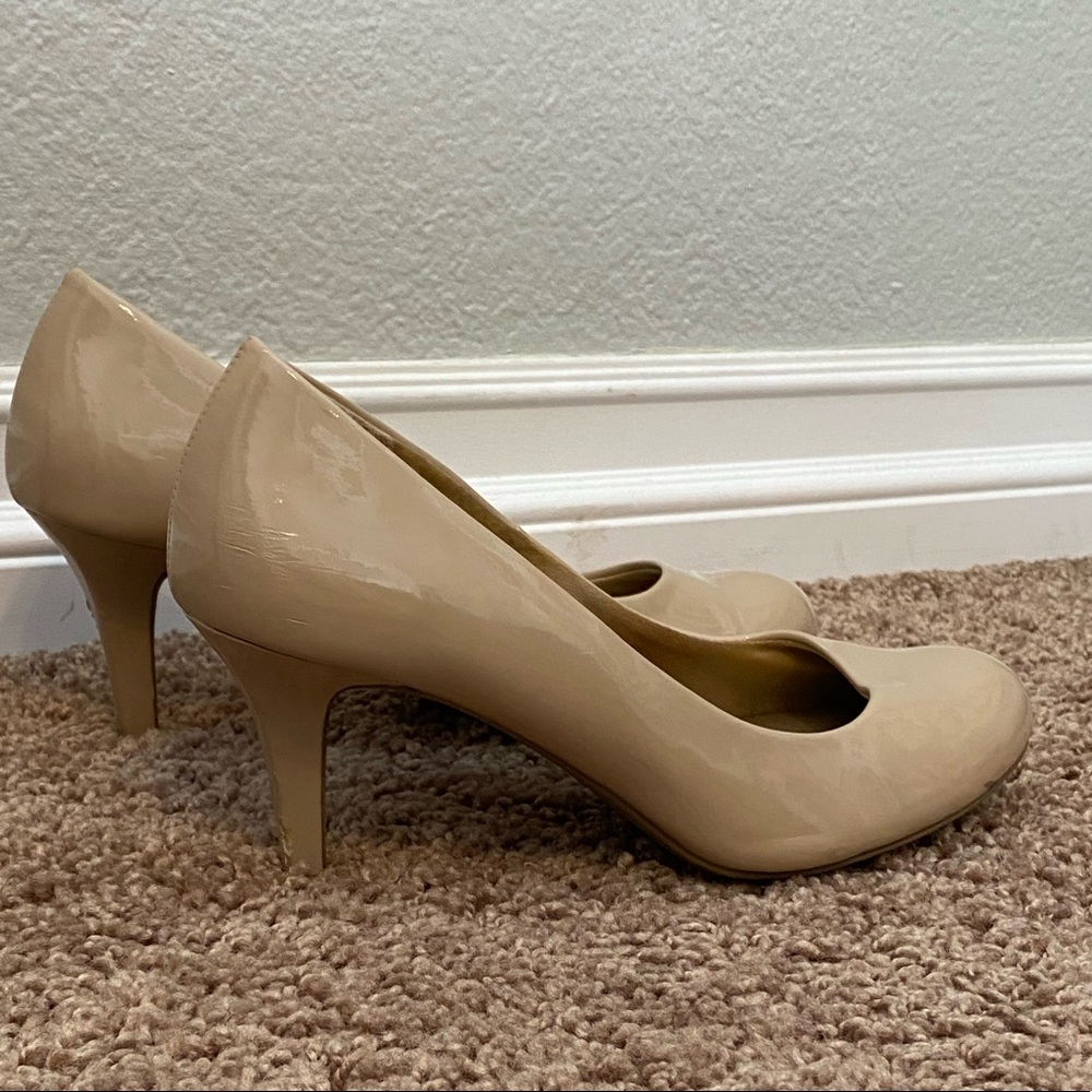 American Eagle beige heels